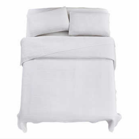 Jennifer Adams Bedding Jennifer Adams Home 3piece Quilt Set Poshmark